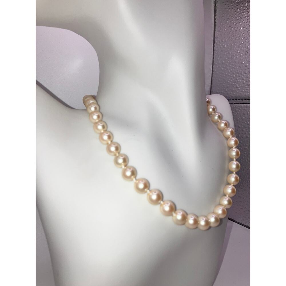 White String Of Simulated Pearls 15" Necklace! - image 2